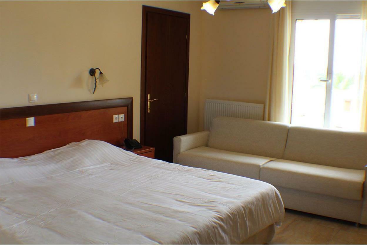 Kelyfos Hotel Neos Marmaras Extérieur photo